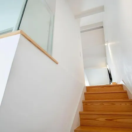Liberdade Stylish Attic With Ac And View Apartmán *